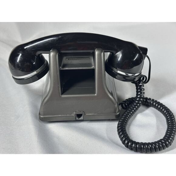 Vintage Metropolis Style Desk Phone Push Button Retro Style Black and Silver - Picture 3 of 7